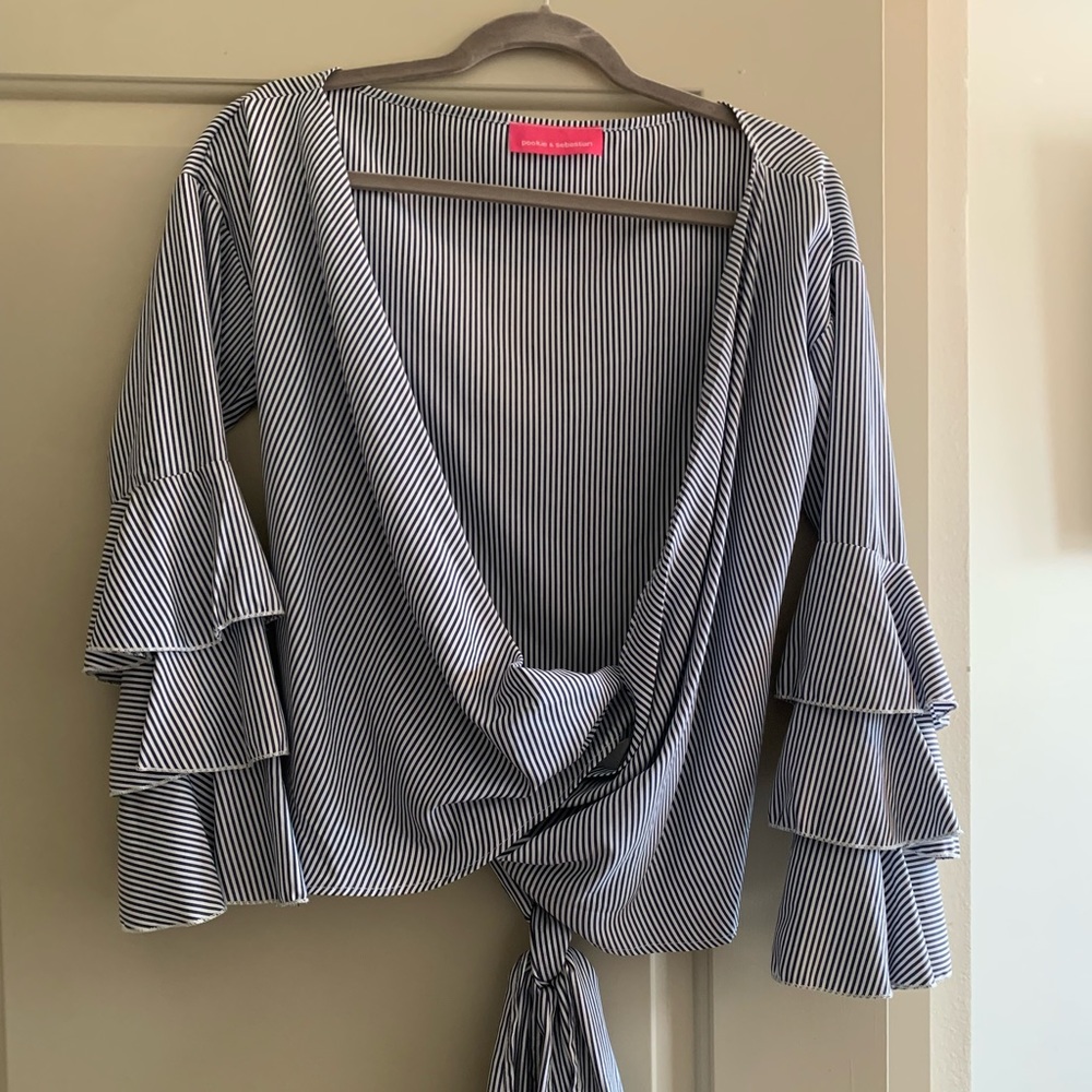 Pookie & Sebastian tops wide sleeves .